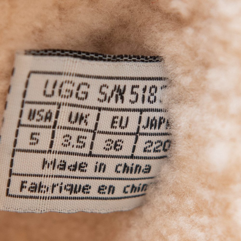 UGG Kona Boots Suede Shearling Winter Faux Bone Toggle Closures Black Size 5 - Picture 8 of 9